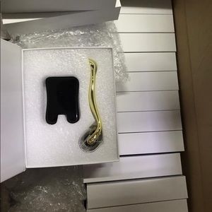 Dermaroller 0.25mm & obsidian gua sha gift set